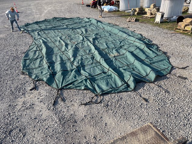 Image for D4. Pool tarp