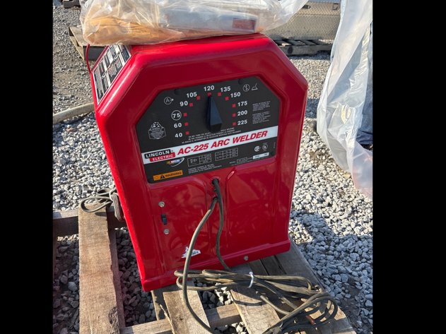 Image for D1. New lincoln arc welder