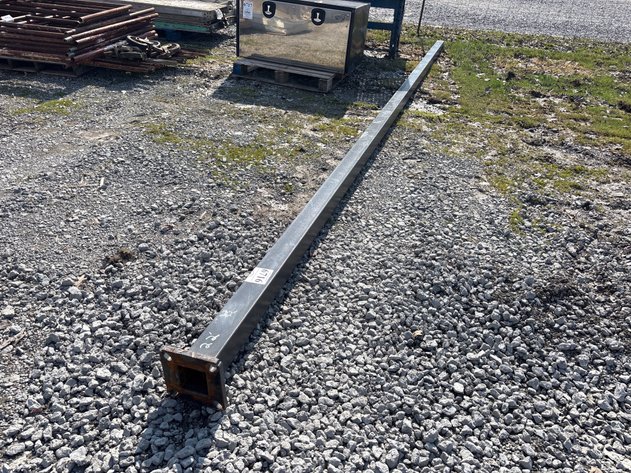 Image for E1. 22’ light pole