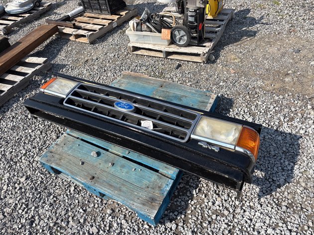 Image for D1. Ford wall mount bumper decor - lights up