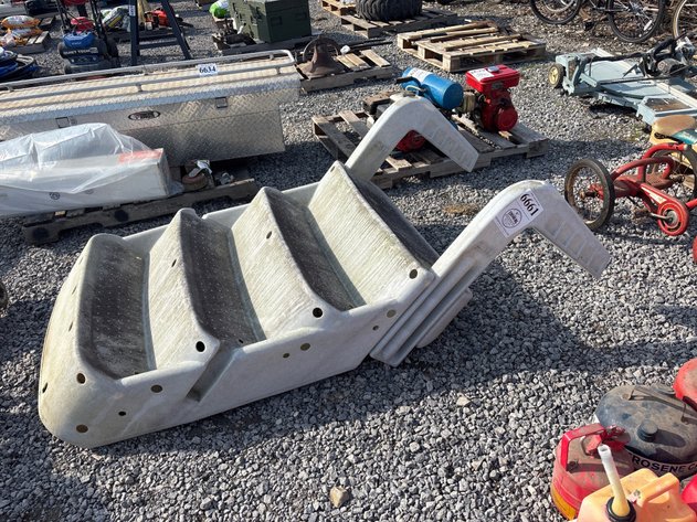 Image for D1. Pool steps