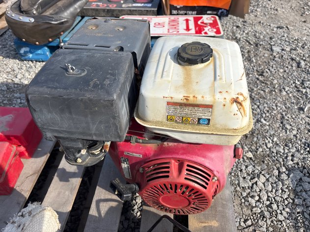 Image for D1. Honda 13 hp gas engine