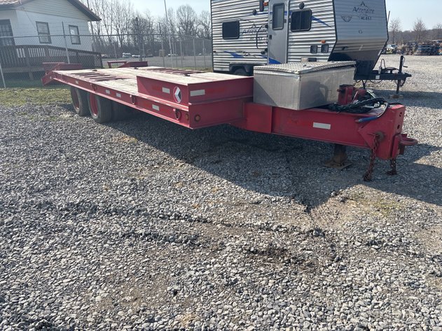 Image for 1977 Beck Tana Maxwell deck over trailer