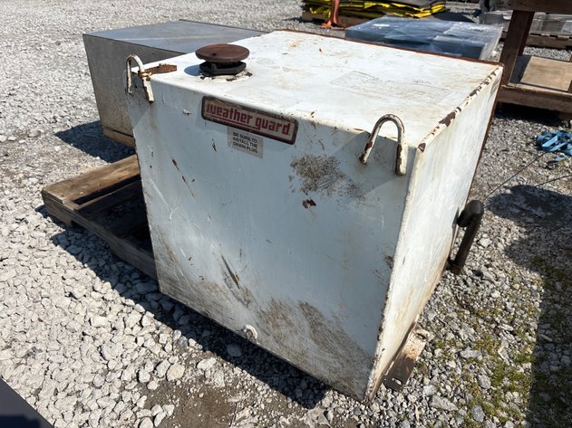 Image for E1. Oil tank box