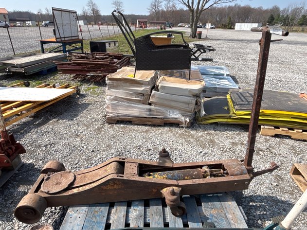 Image for E1. 10 ton floor jack