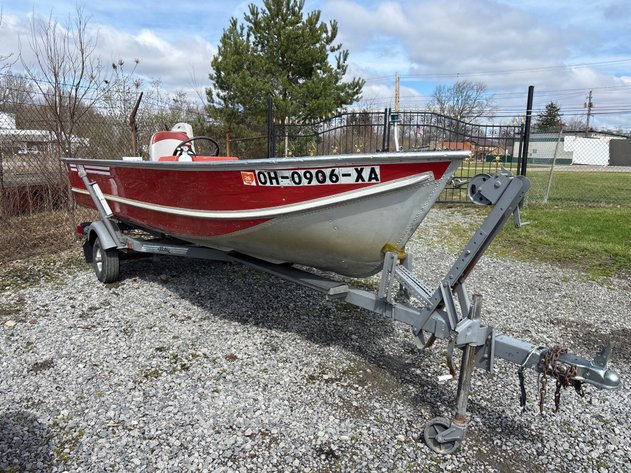 Image for D1r. 16’ Lowe Viking boat