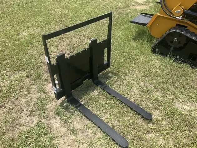 Image for 2026 Unused GIYI GY-XHC mini skid steer E2. Skid Steer Forks - [Skid Steer Attachments]