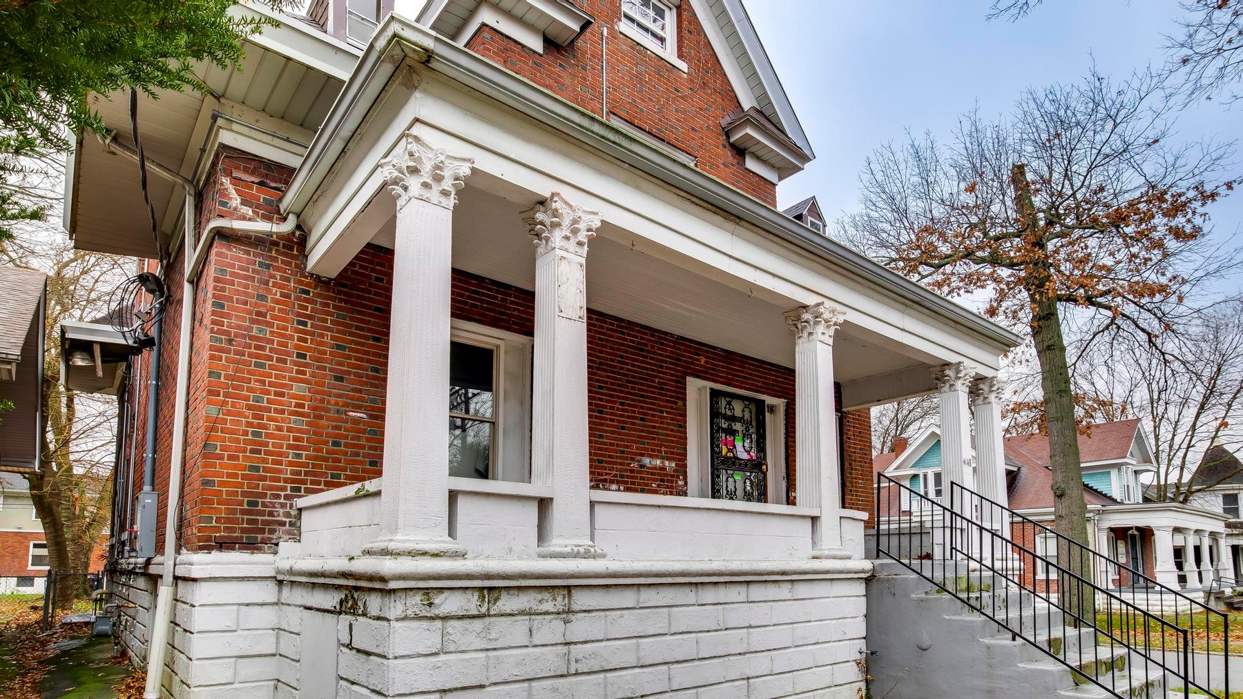 Image for Bank Owned Sixplex: Published Reserve