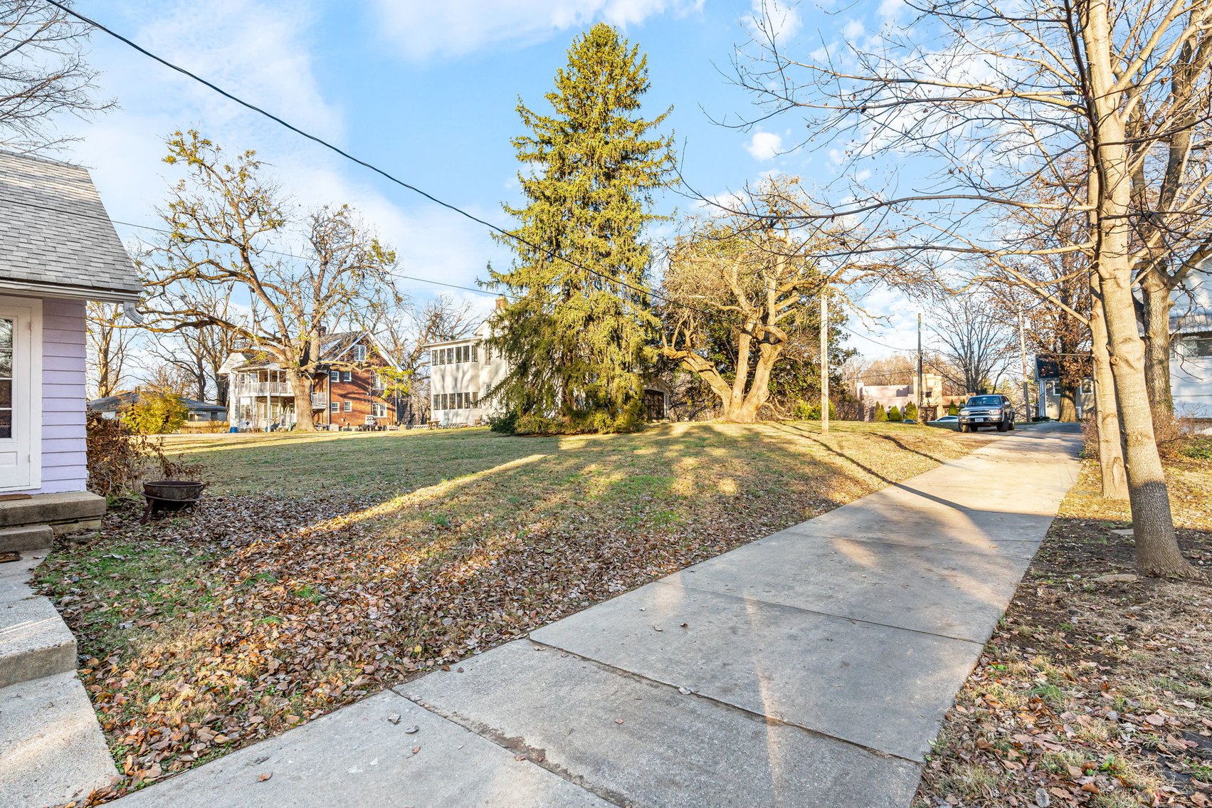 Image for 164 N Galt Ave-ONLINE AUCTION ONLY-BIDDING HAS STARTED