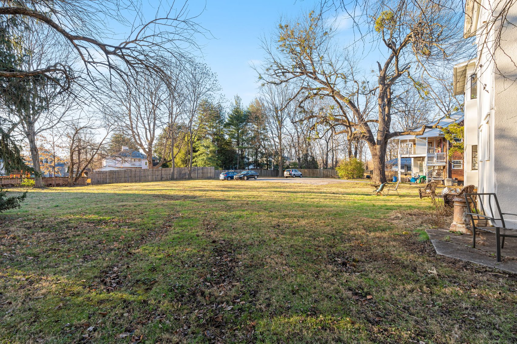 Image for 168 N Galt Ave-ONLINE AUCTION ONLY-BIDDING HAS STARTED