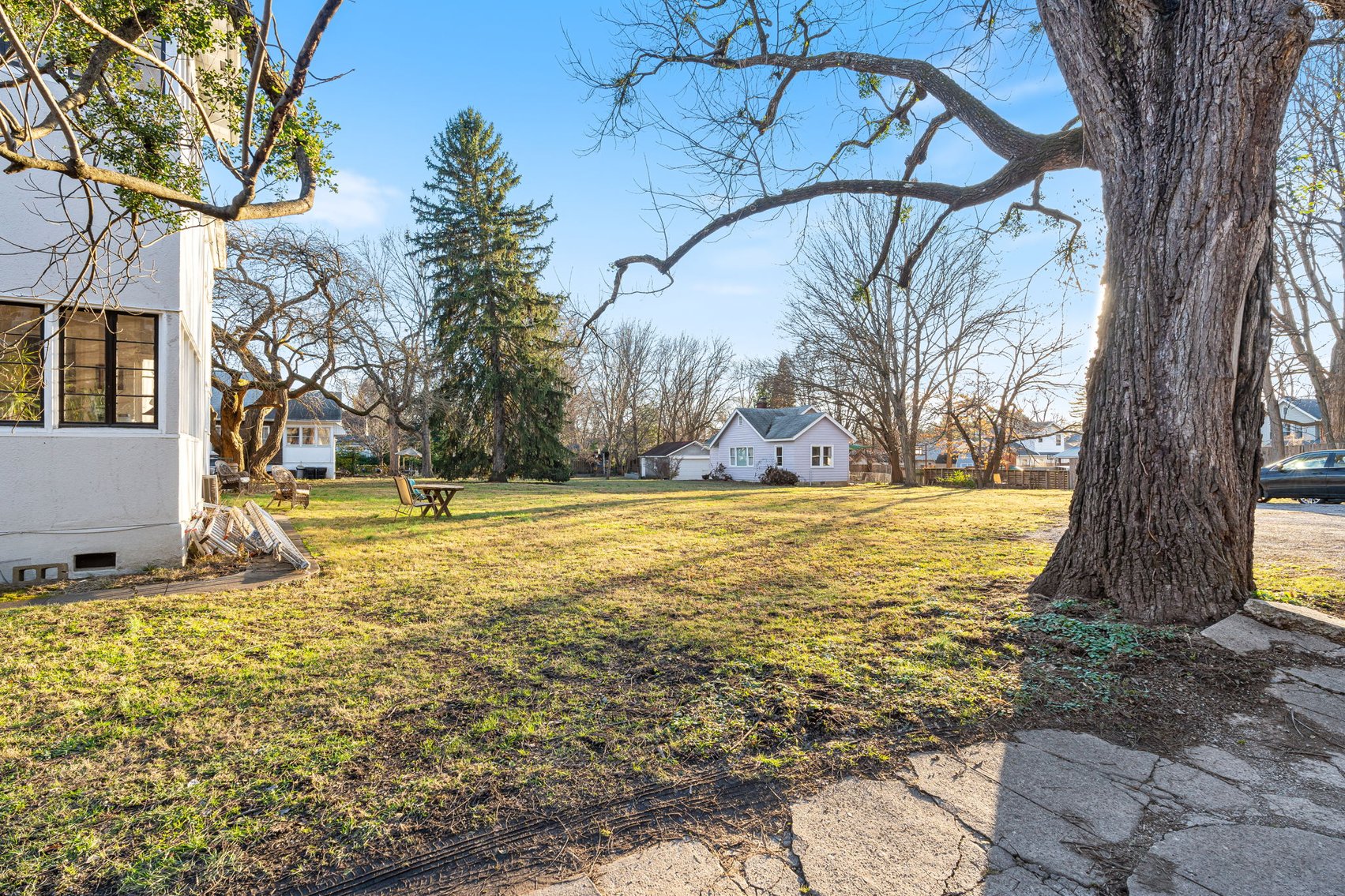 Image for 168 N Galt Ave-ONLINE AUCTION ONLY-BIDDING HAS STARTED