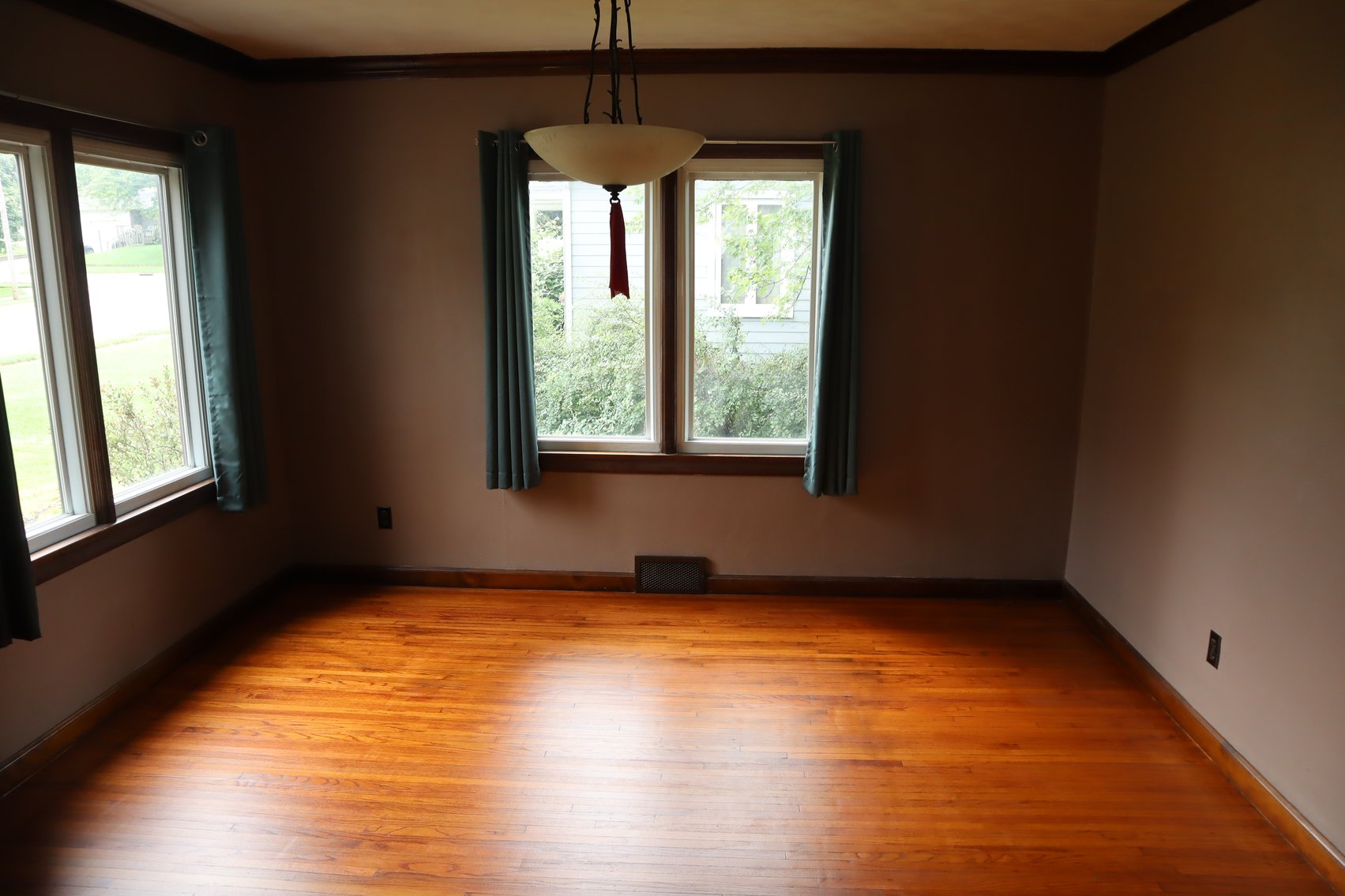 Image for 21 Red Oak Road  Walnut, IL