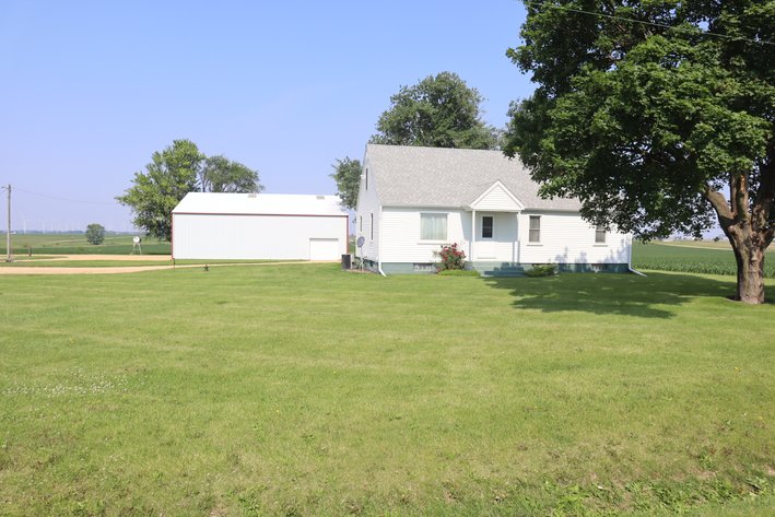 Image for Walnut Country Property!