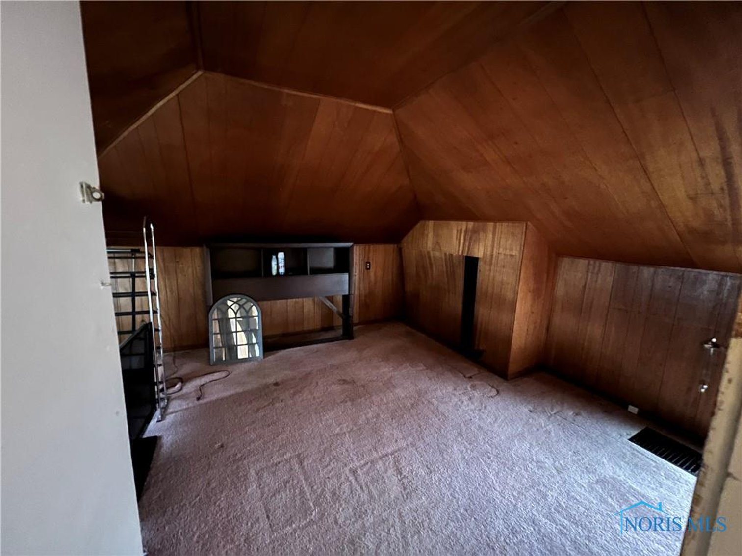 Image for MINIMUM BID AUCTION $39,000! 2903 111th St