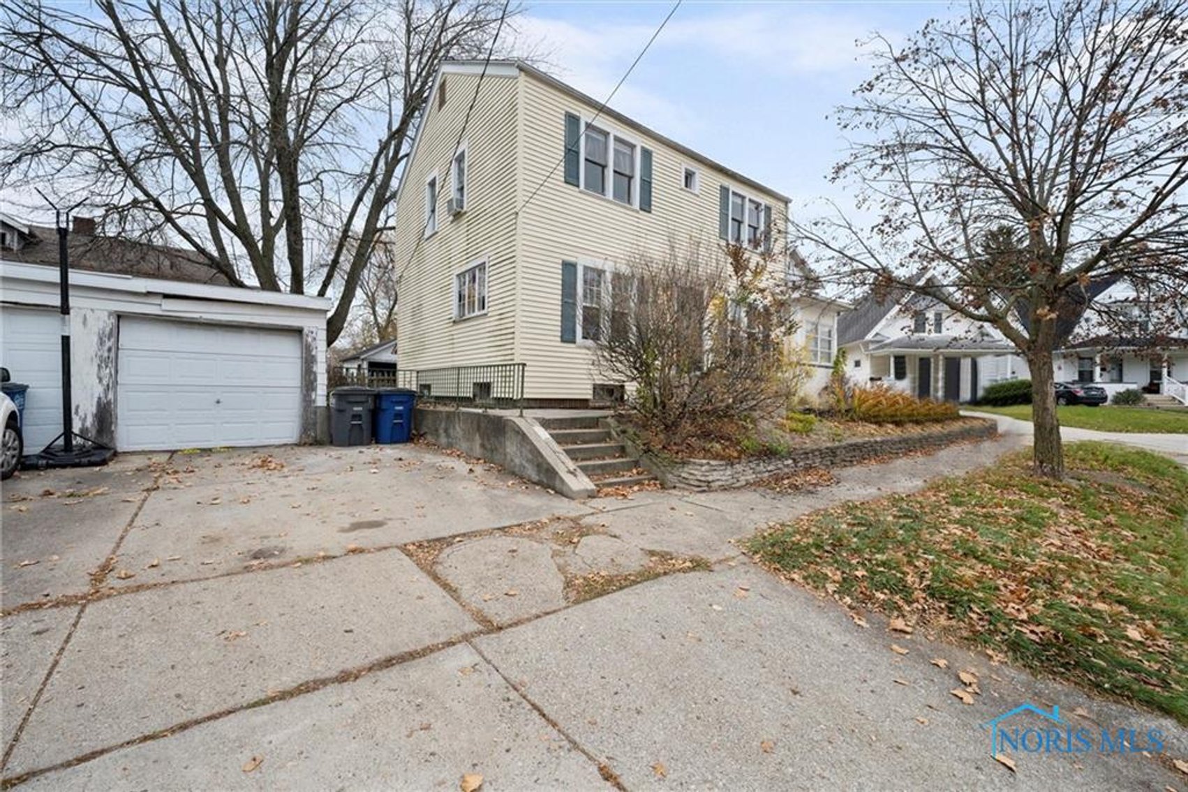 Image for MINIMUM BID AUCTION $70,000! 1333 Kenyon Dr