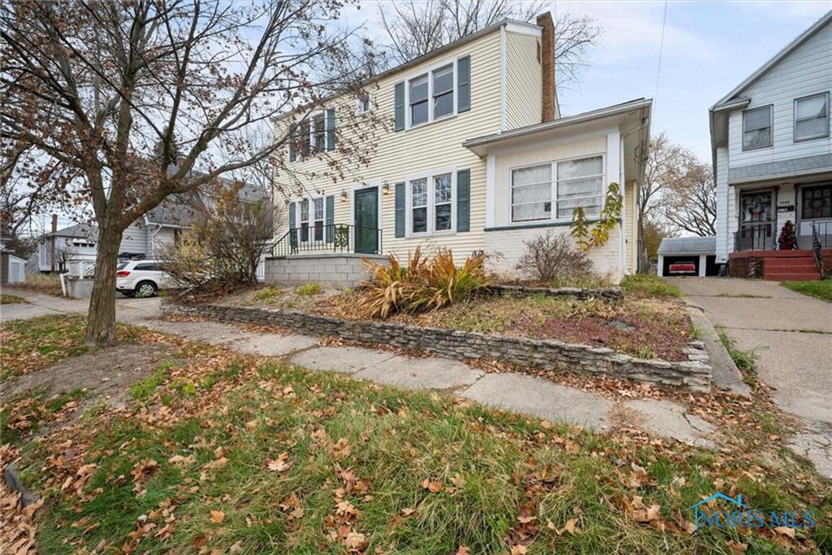 Image for MINIMUM BID AUCTION $70,000! 1333 Kenyon Dr