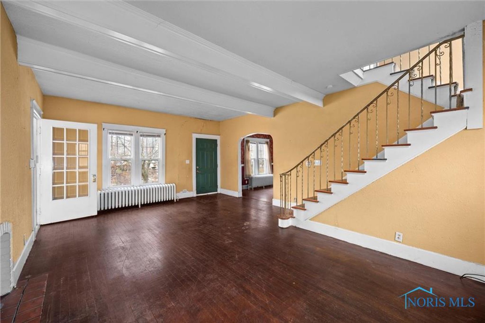 Image for MINIMUM BID AUCTION $70,000! 1333 Kenyon Dr