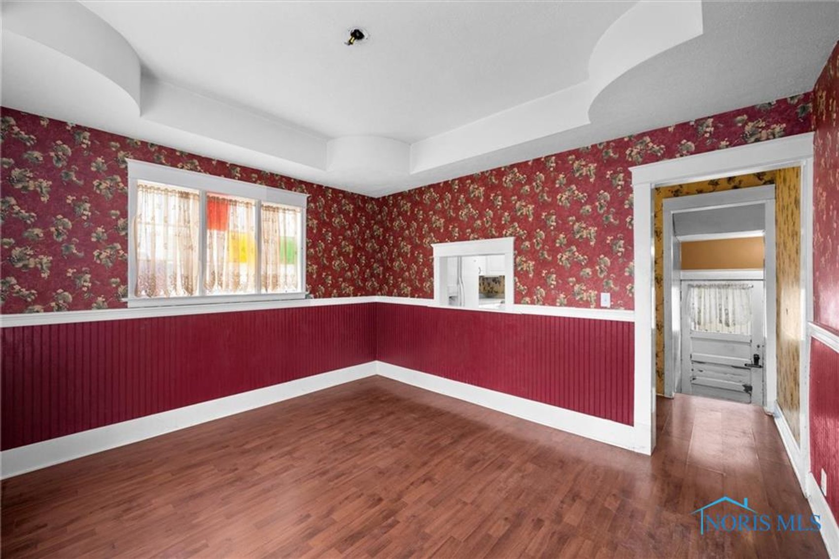 Image for MINIMUM BID AUCTION $70,000! 1333 Kenyon Dr