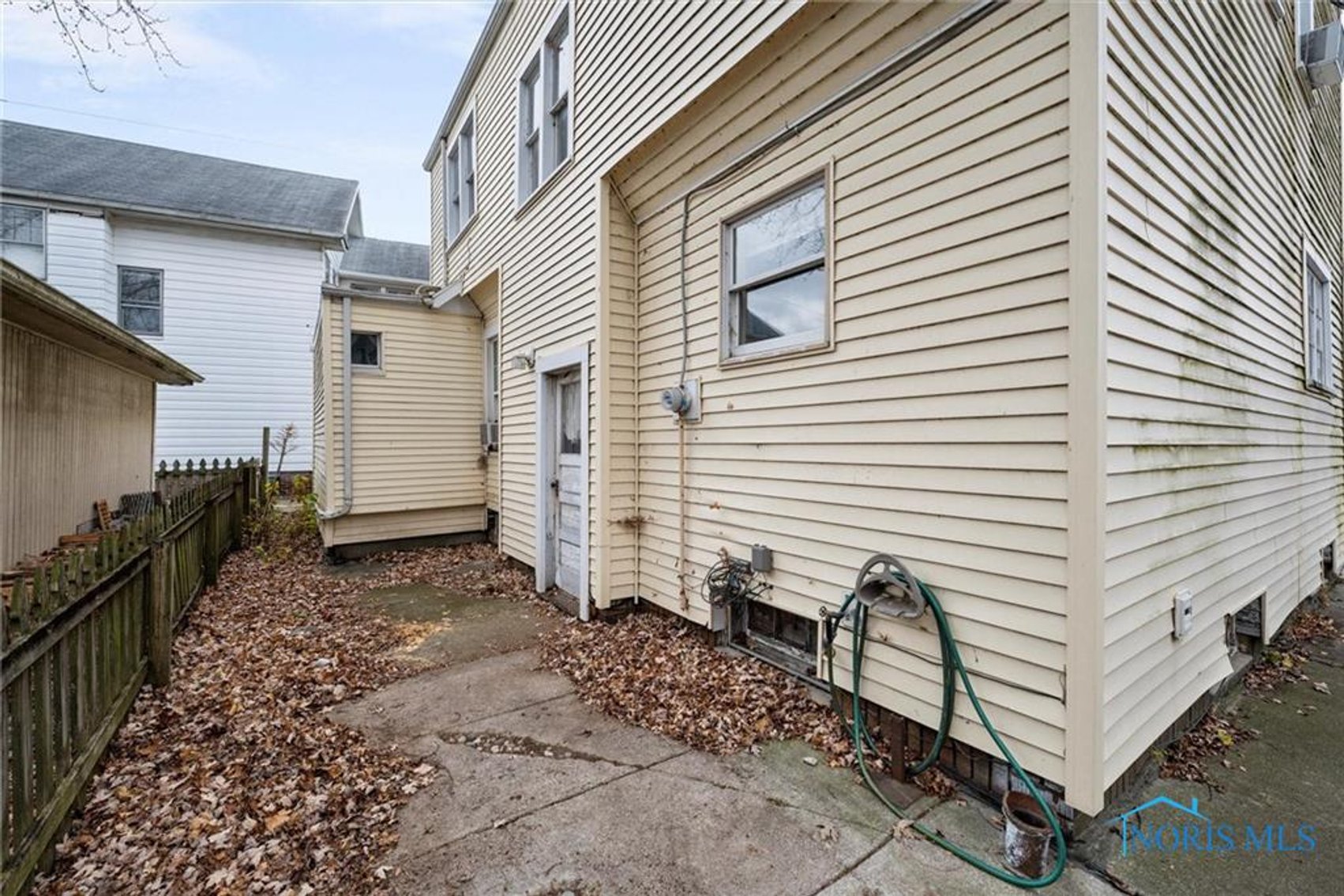 Image for MINIMUM BID AUCTION $70,000! 1333 Kenyon Dr