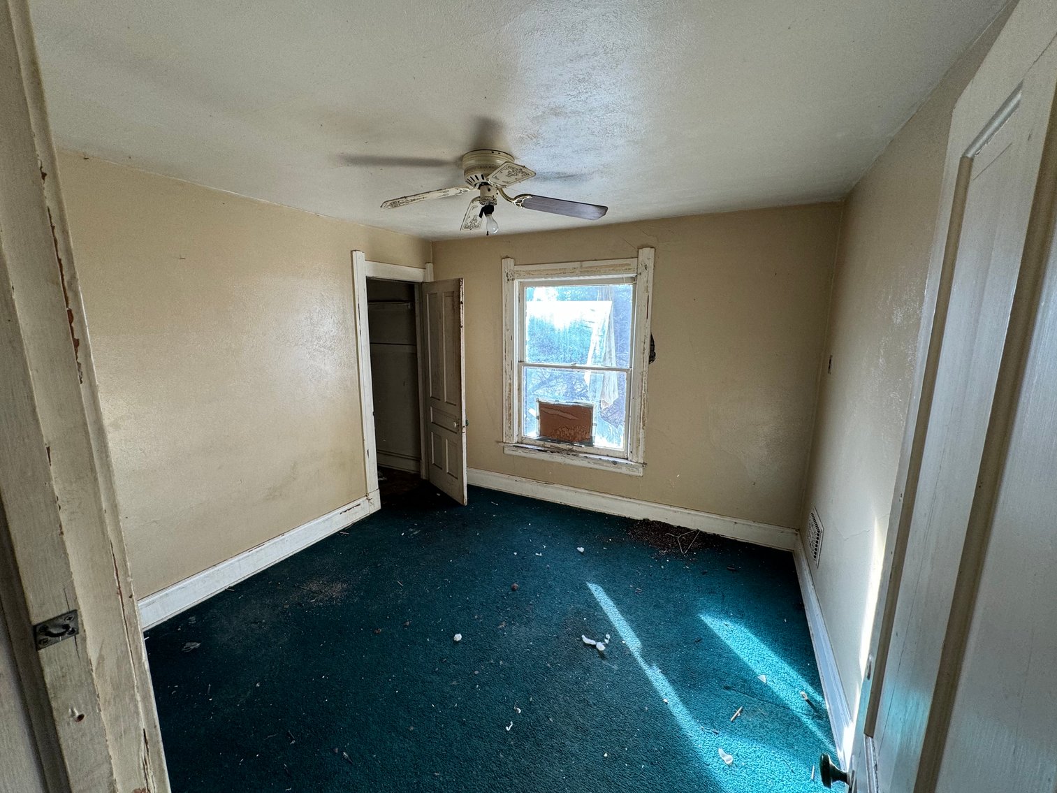 Image for MINIMUM BID AUCTION $59,000! 435 E Broadway