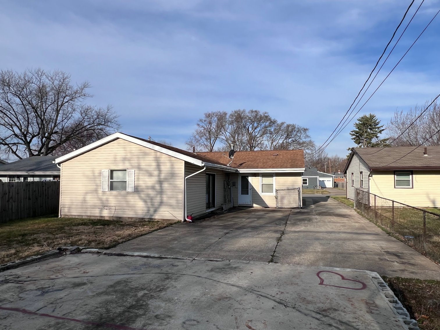 Image for MINIMUM BID AUCTION $69,000! 1310 E Larchmont