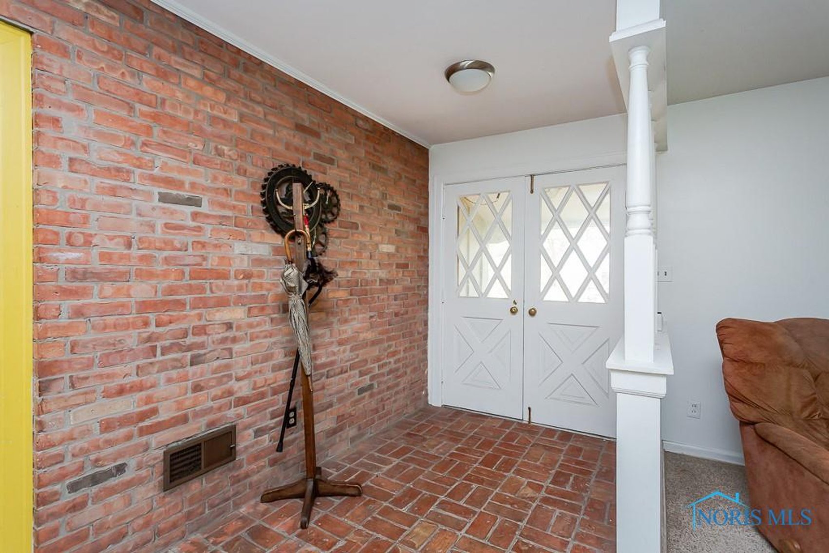 Image for MINIMUM BID AUCTION $129,000! 1034 Nela Pkwy