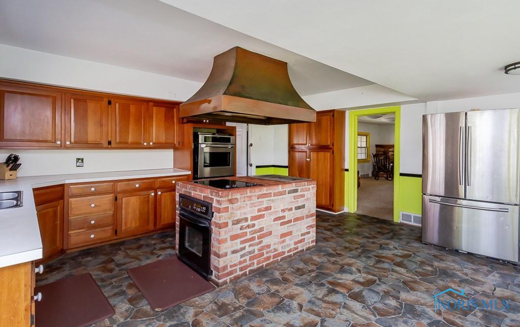 Image for MINIMUM BID AUCTION $129,000! 1034 Nela Pkwy