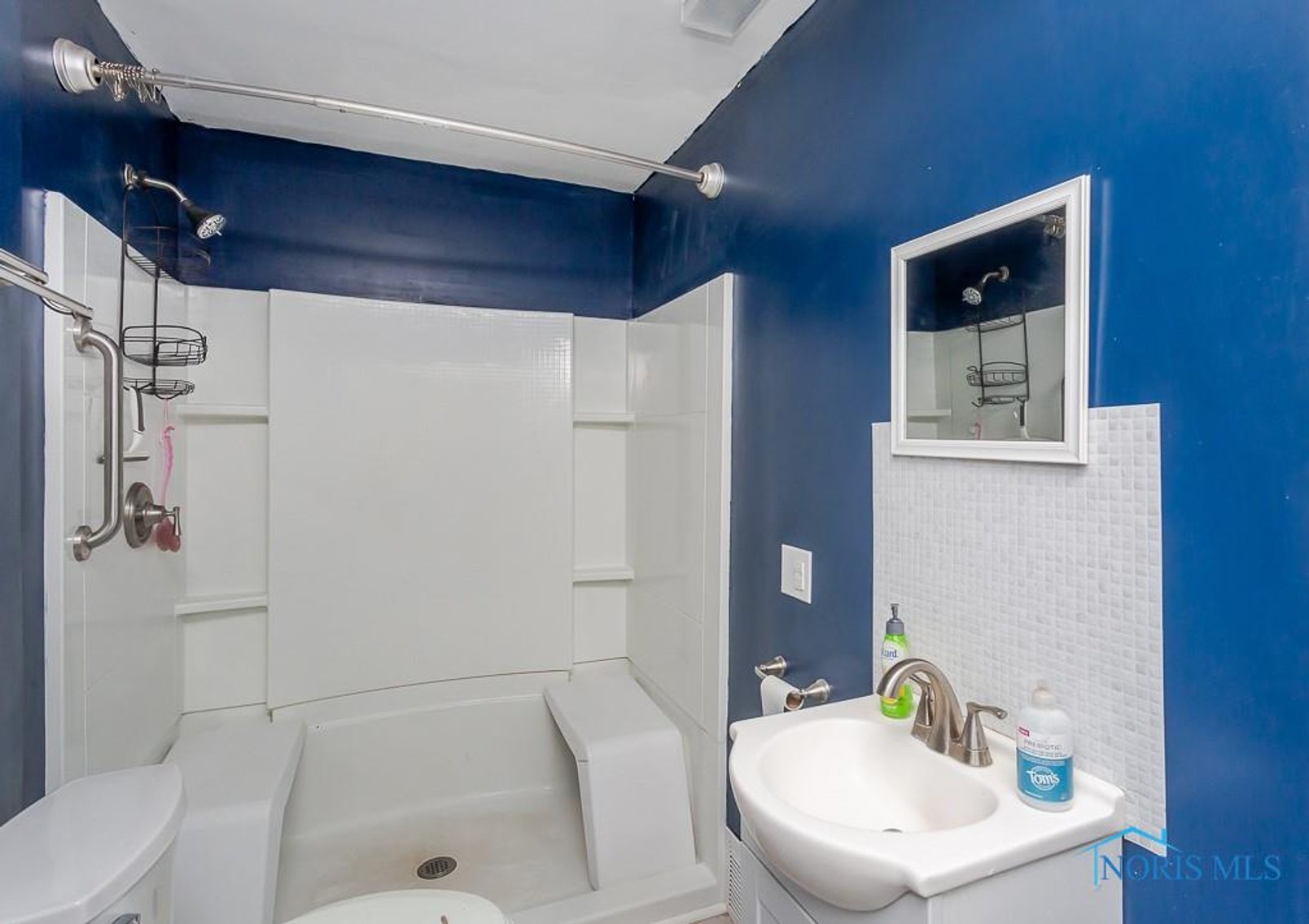 Image for MINIMUM BID AUCTION $129,000! 1034 Nela Pkwy