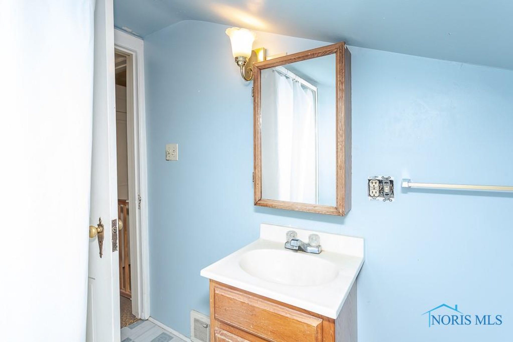 Image for MINIMUM BID AUCTION $129,000! 1034 Nela Pkwy