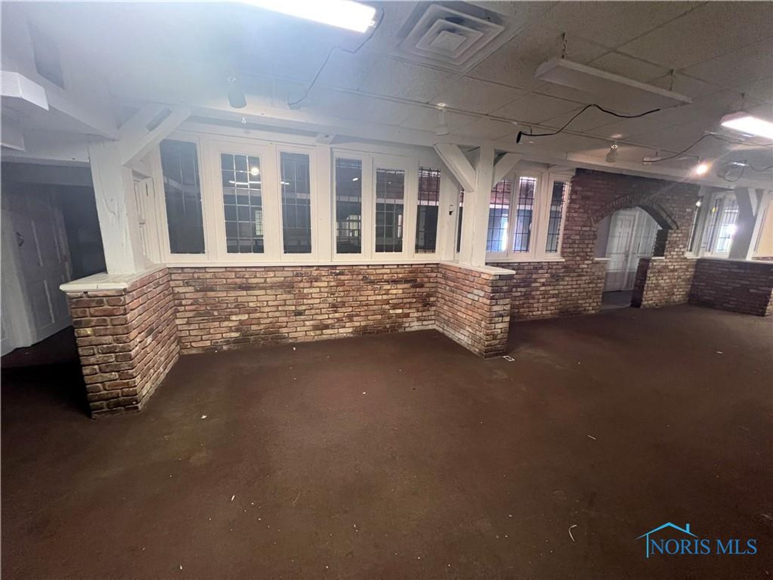 Image for MINIMUM BID AUCTION $75,000! 2022 Woodville Rd.