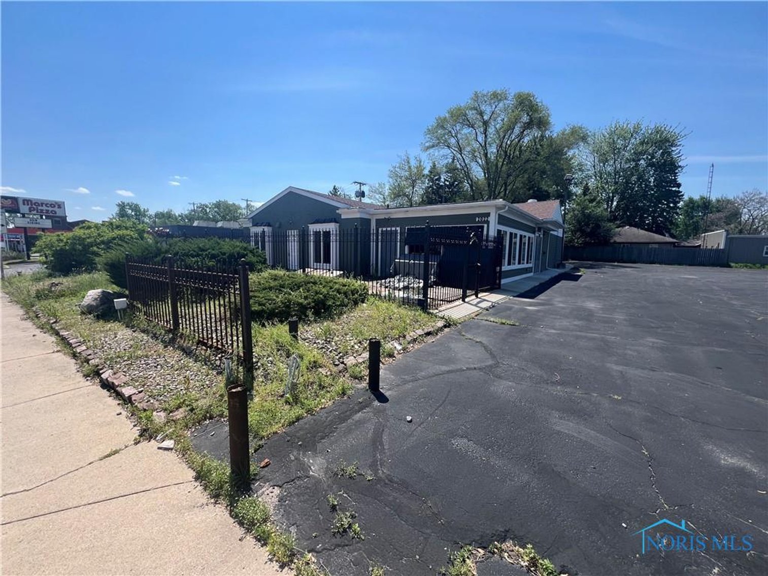 Image for MINIMUM BID AUCTION $75,000! 2022 Woodville Rd.