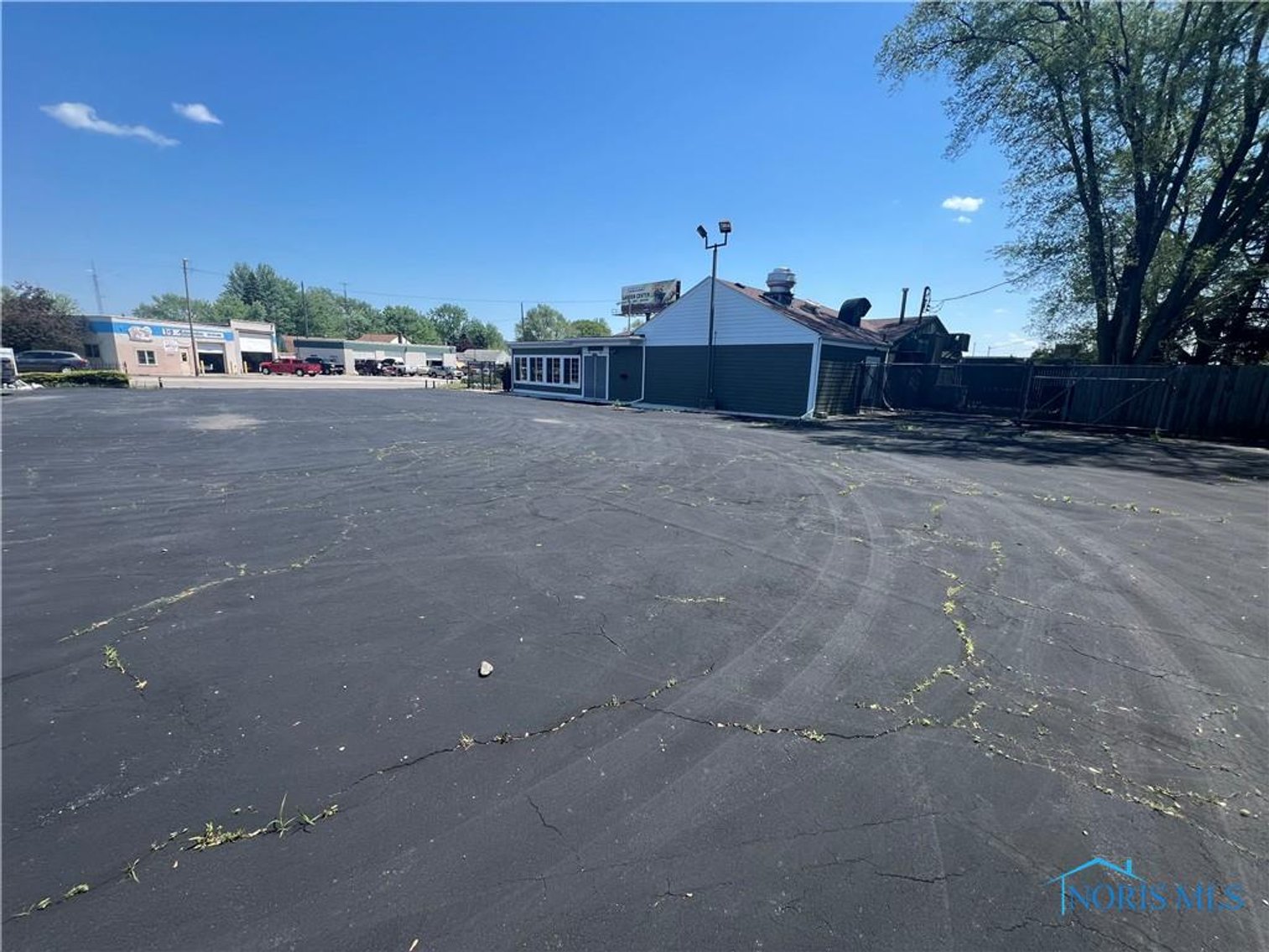 Image for MINIMUM BID AUCTION $75,000! 2022 Woodville Rd.