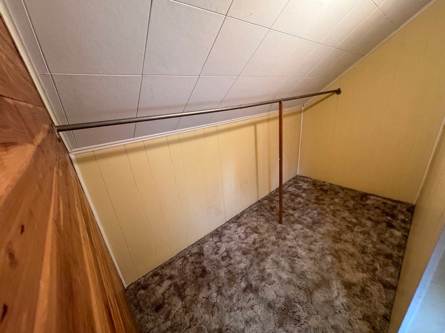 Image for MINIMUM BID AUCTION $49,000! 3133 Cragmoor Ave