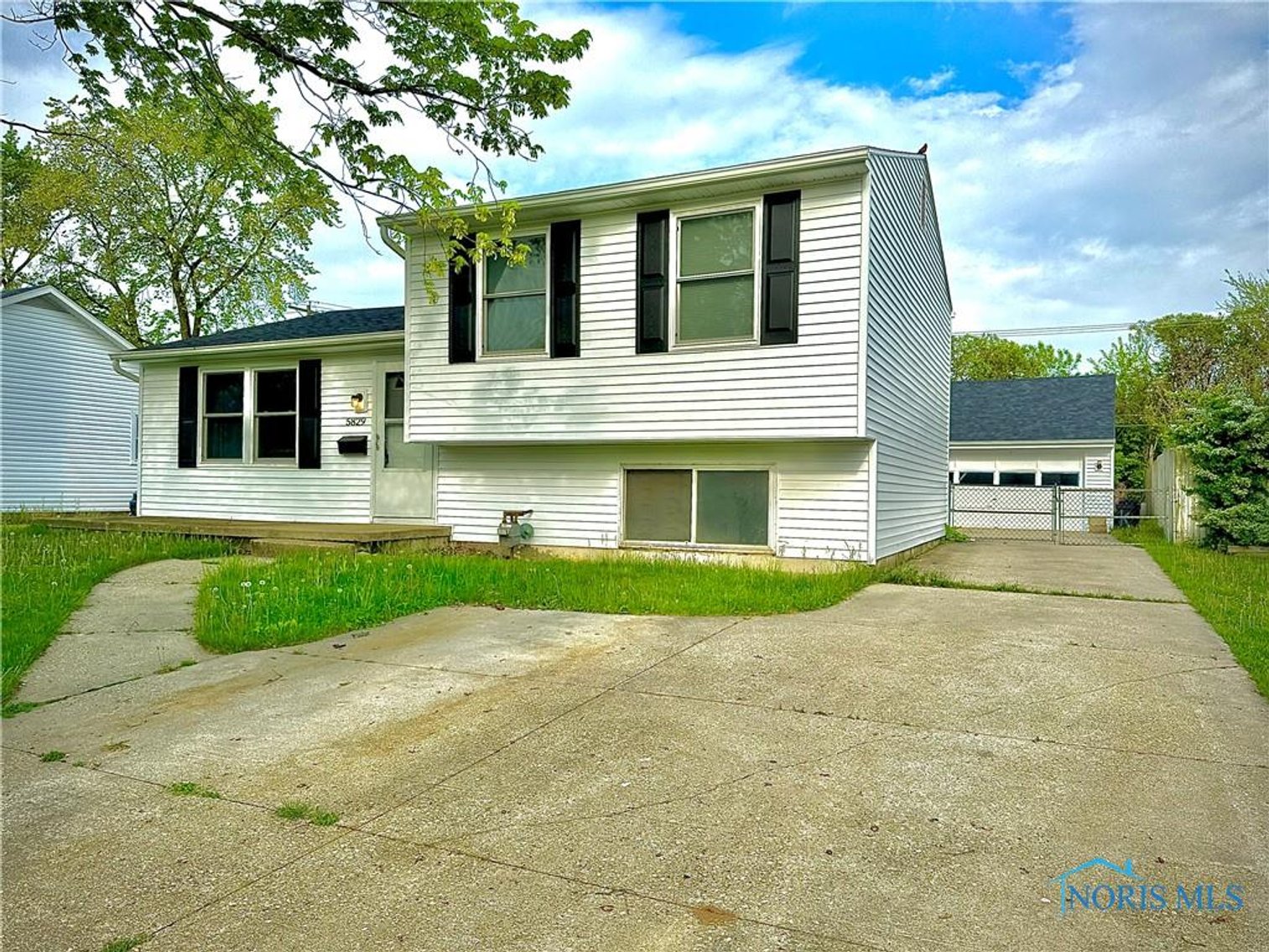 Image for MINIMUM BID AUCTION $99,000! 5829 Viramar