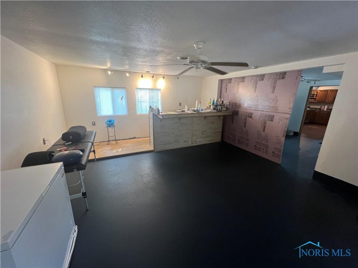 Image for MINIMUM BID AUCTION $110,000! 117 N GOODYEAR