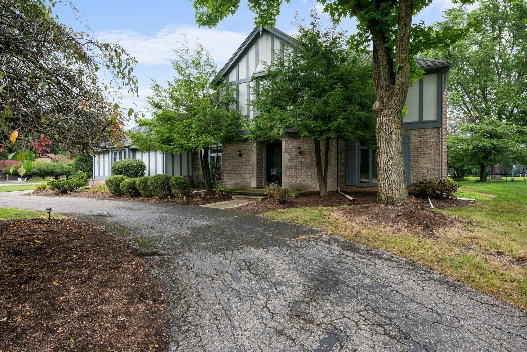 Image for MINIMUM BID AUCTION $250,000! 2427 Knights Hill Lane