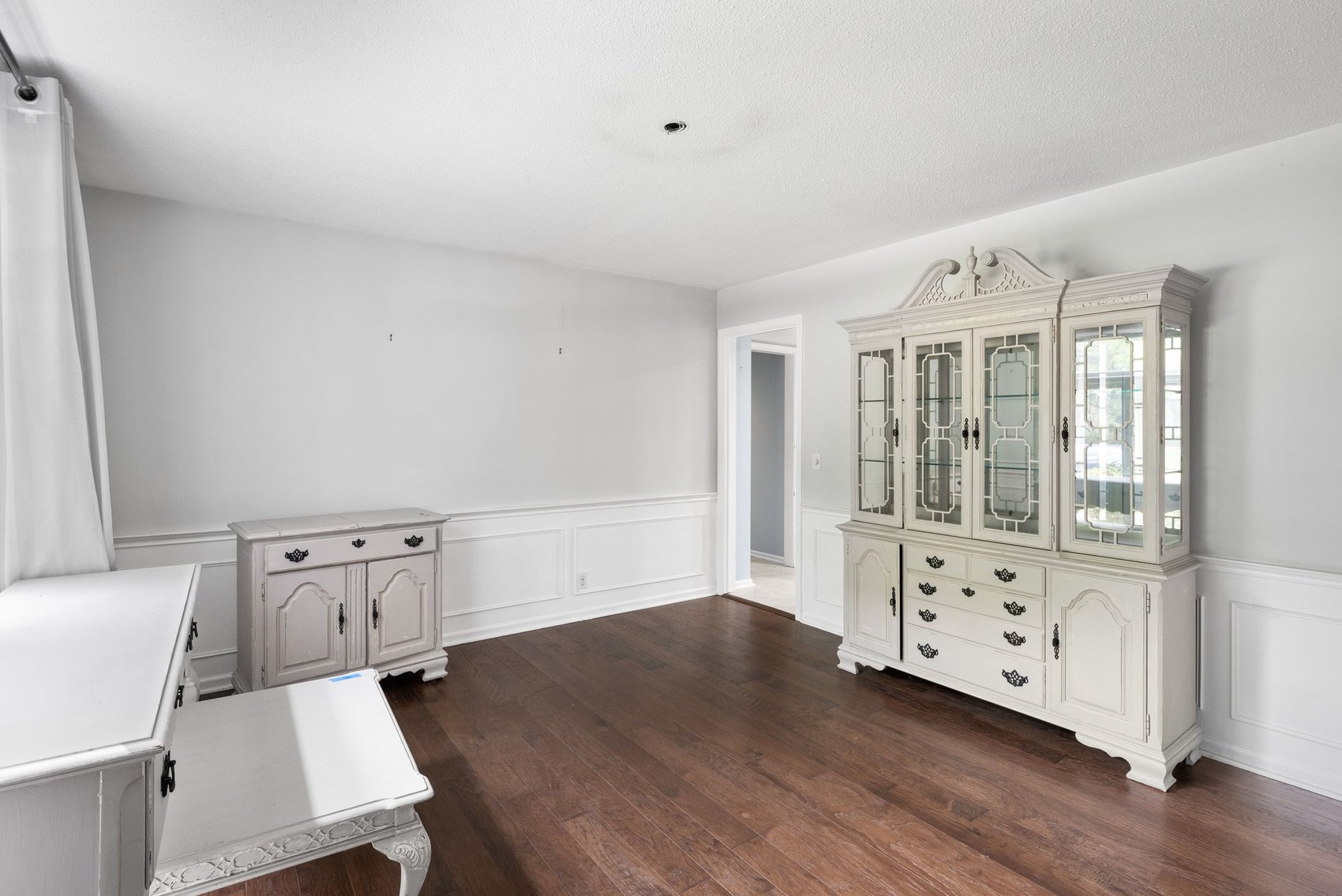 Image for MINIMUM BID AUCTION $250,000! 2427 Knights Hill Lane