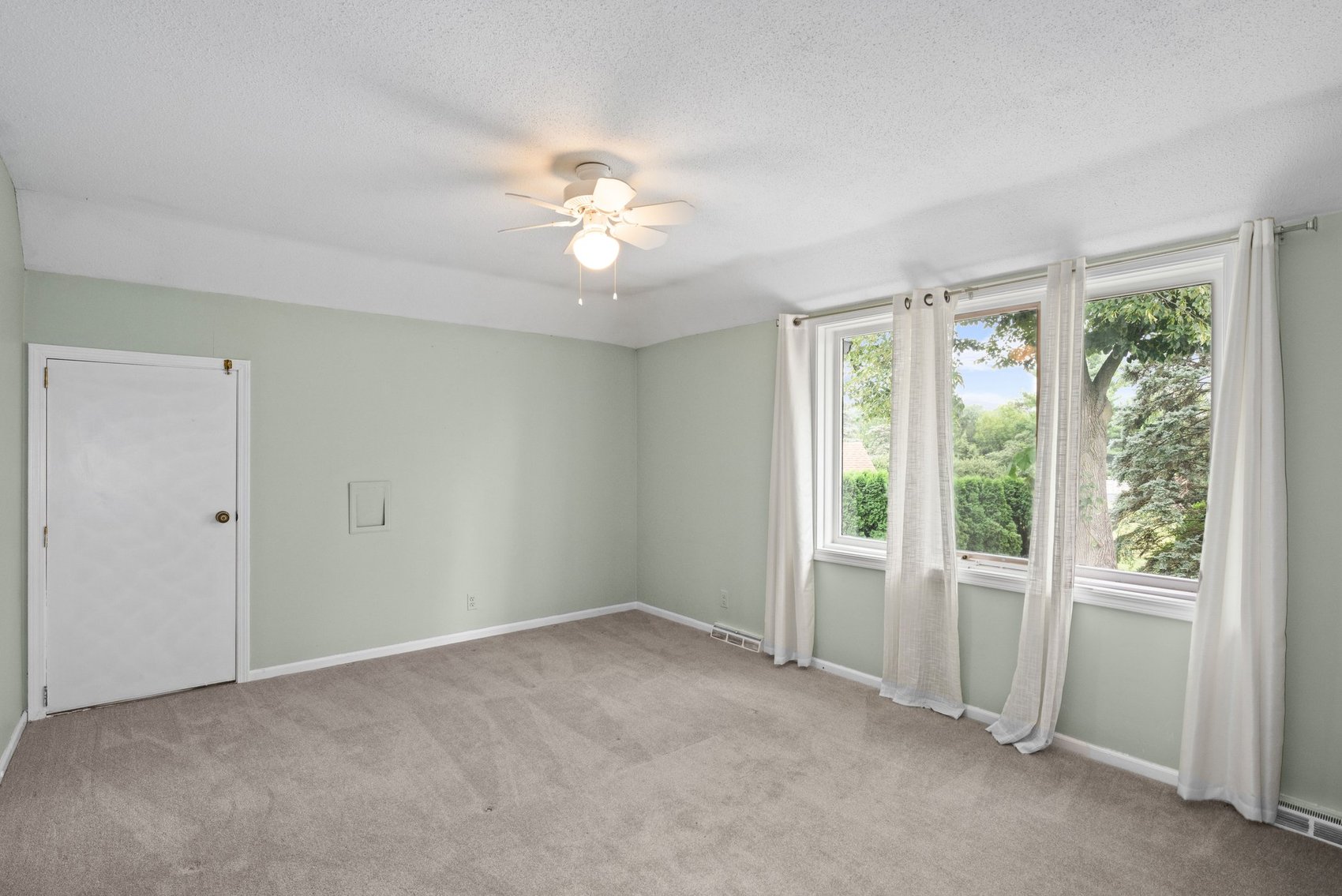 Image for MINIMUM BID AUCTION $250,000! 2427 Knights Hill Lane