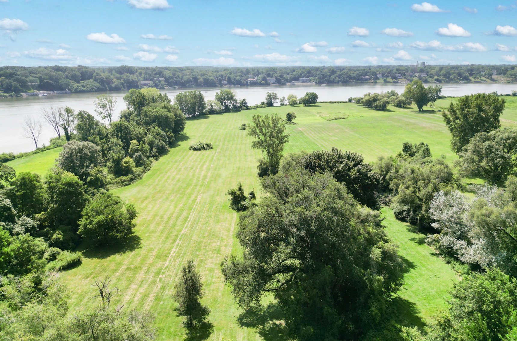 Image for MINIMUM BID AUCTION $499,000! 616 Manitou Dr