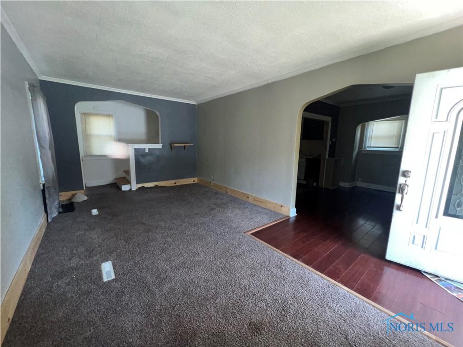 Image for MINIMUM BID AUCTION $70,000! 4548 Commonwealth Ave