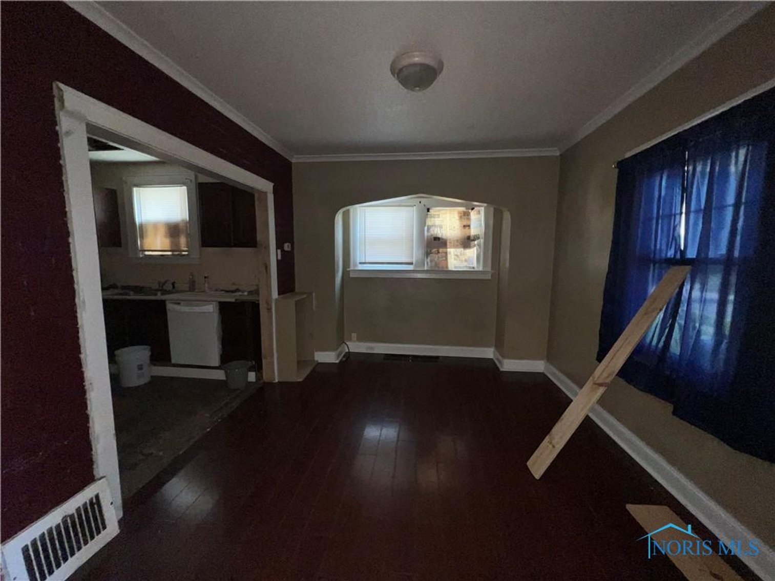 Image for MINIMUM BID AUCTION $70,000! 4548 Commonwealth Ave