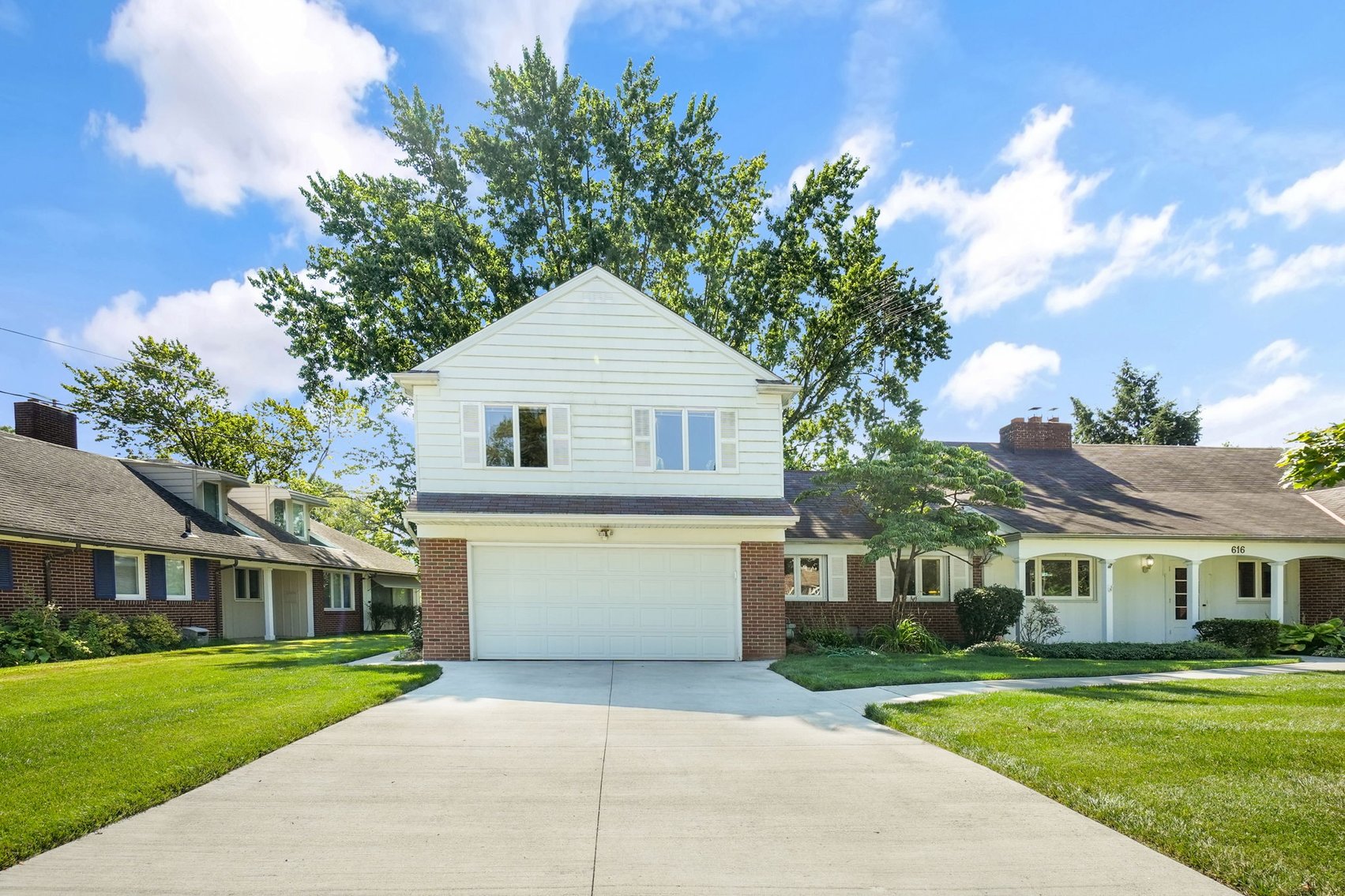 Image for MINIMUM BID AUCTION $499,000! 616 Manitou Dr