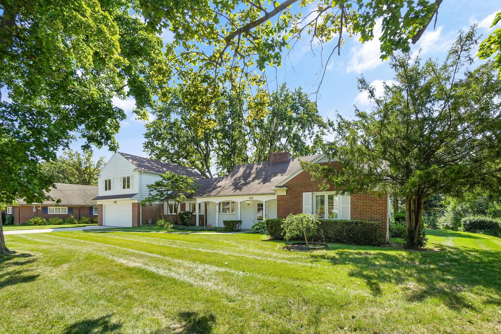 Image for MINIMUM BID AUCTION $499,000! 616 Manitou Dr