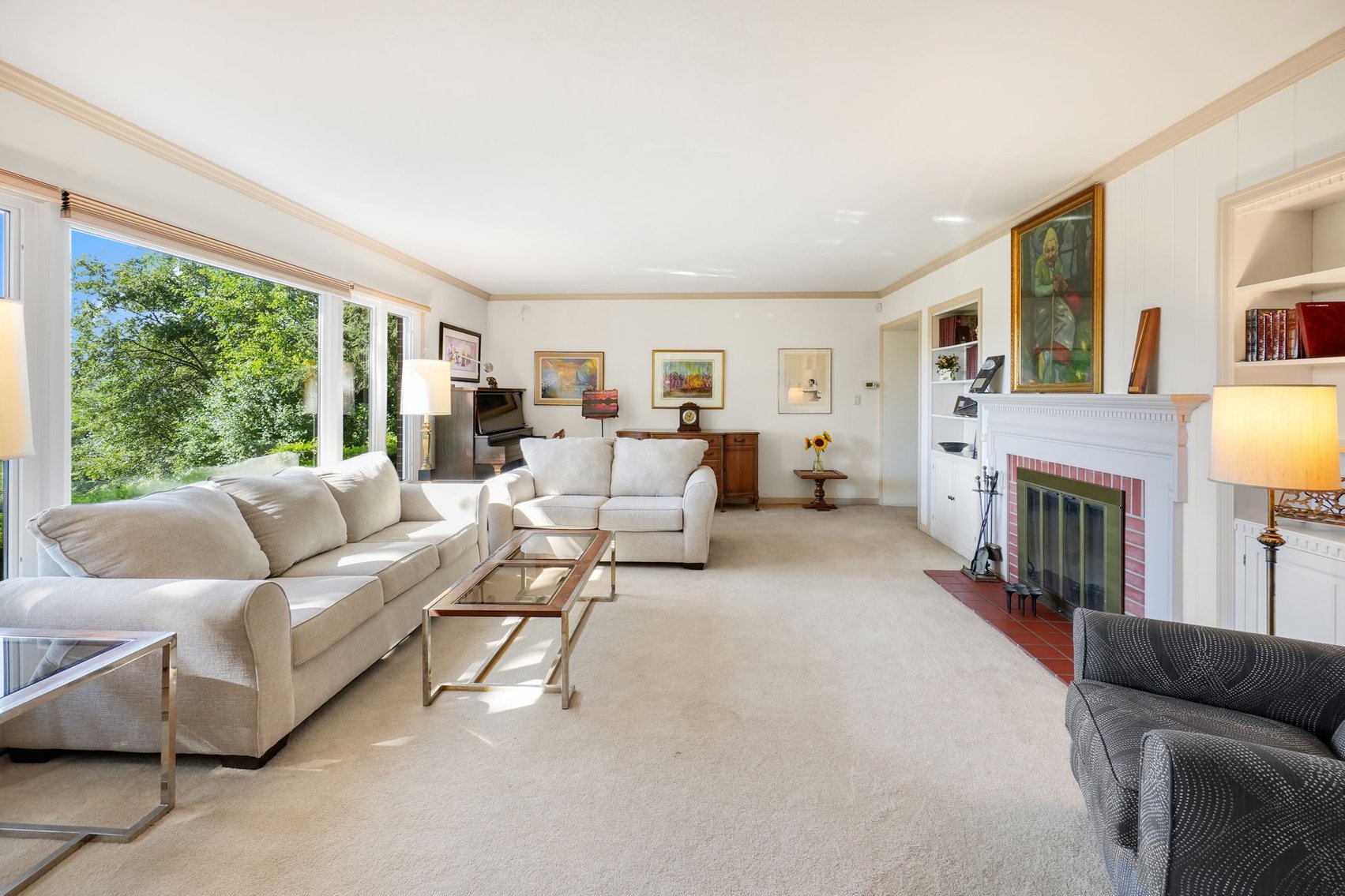 Image for MINIMUM BID AUCTION $499,000! 616 Manitou Dr