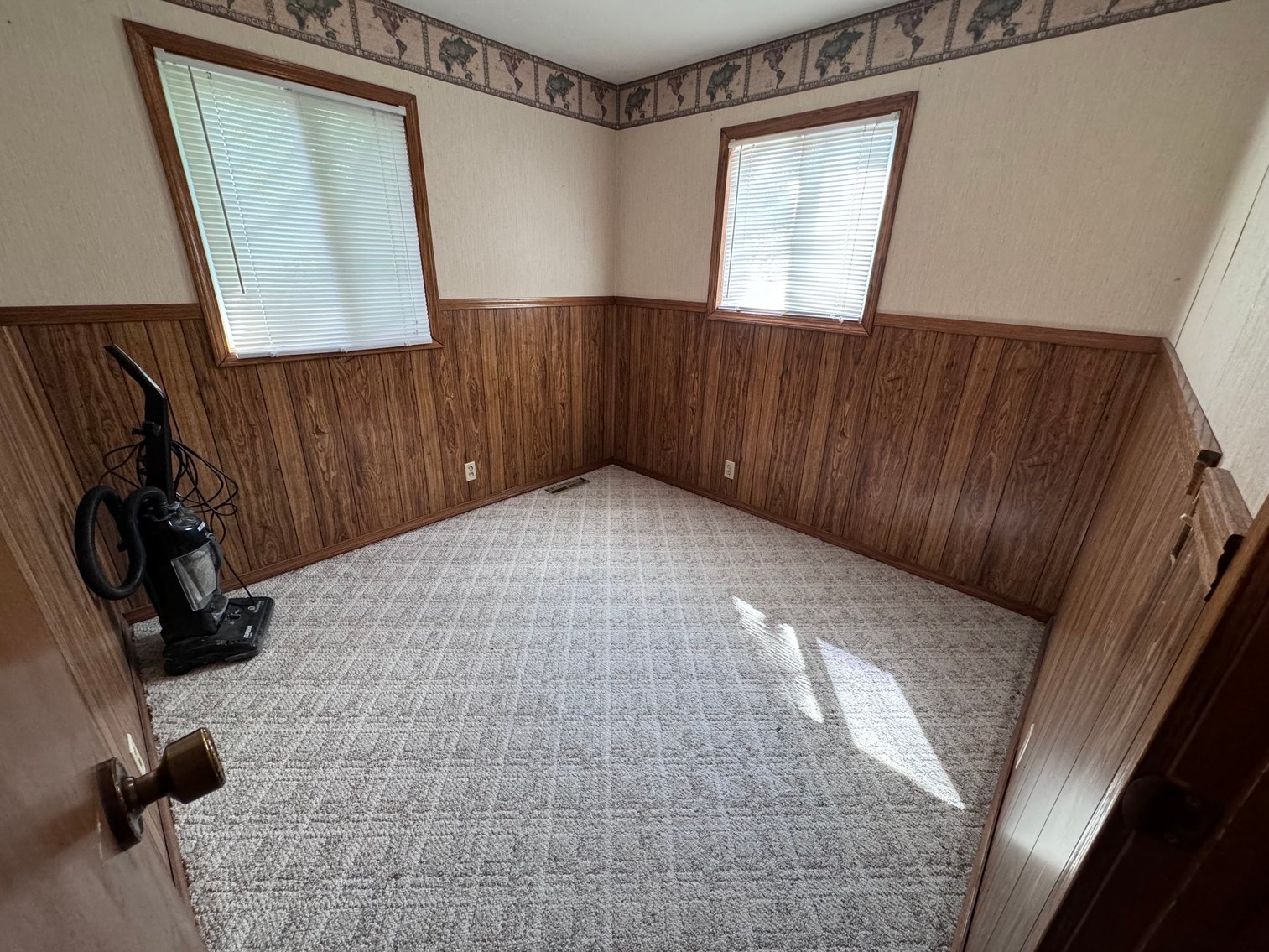 Image for MINIMUM BID AUCTION $149,000! 7044 Washington Dr