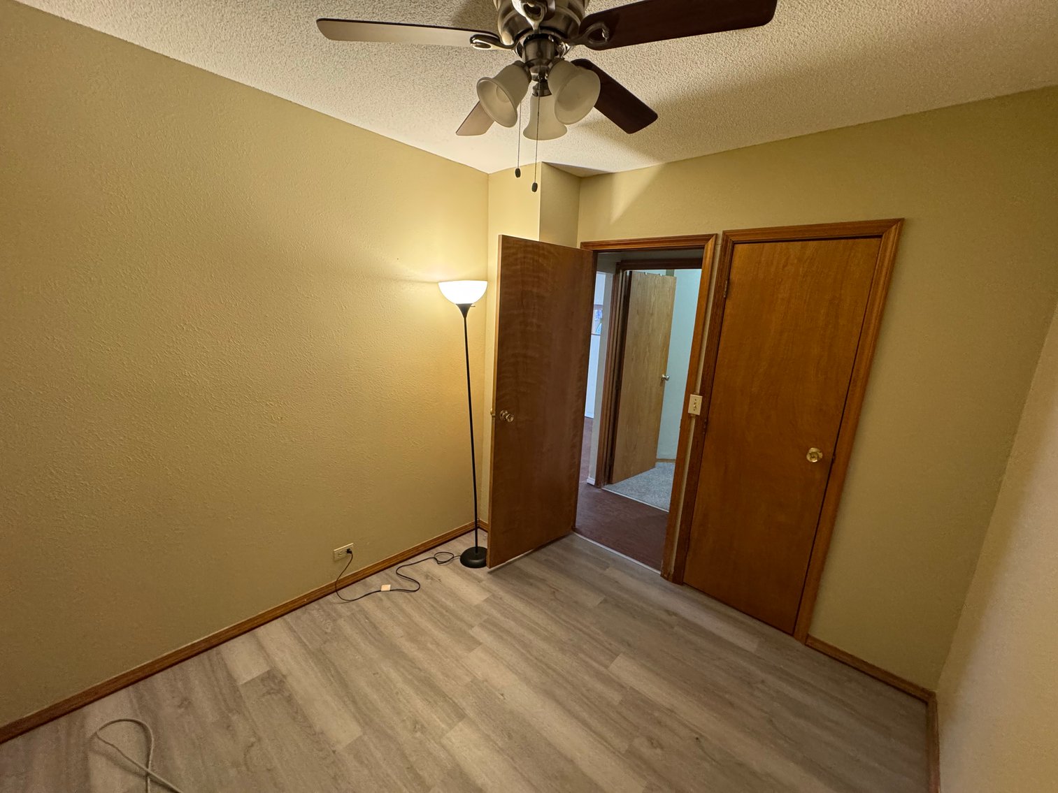 Image for MINIMUM BID AUCTION $54,000! 1925 Olimphia Rd