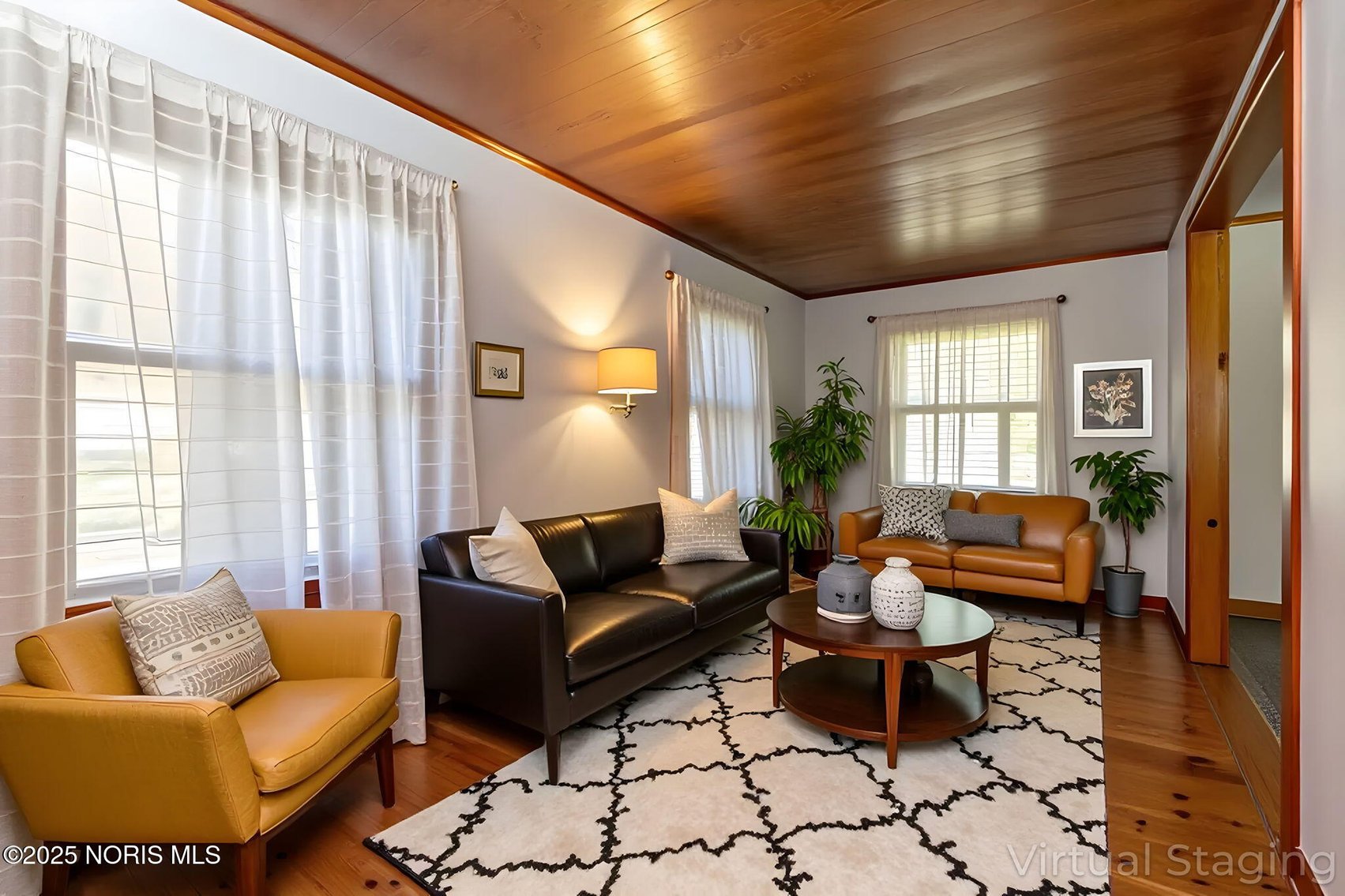 Image for MINIMUM BID AUCTION $139,000! 402 East Indiana