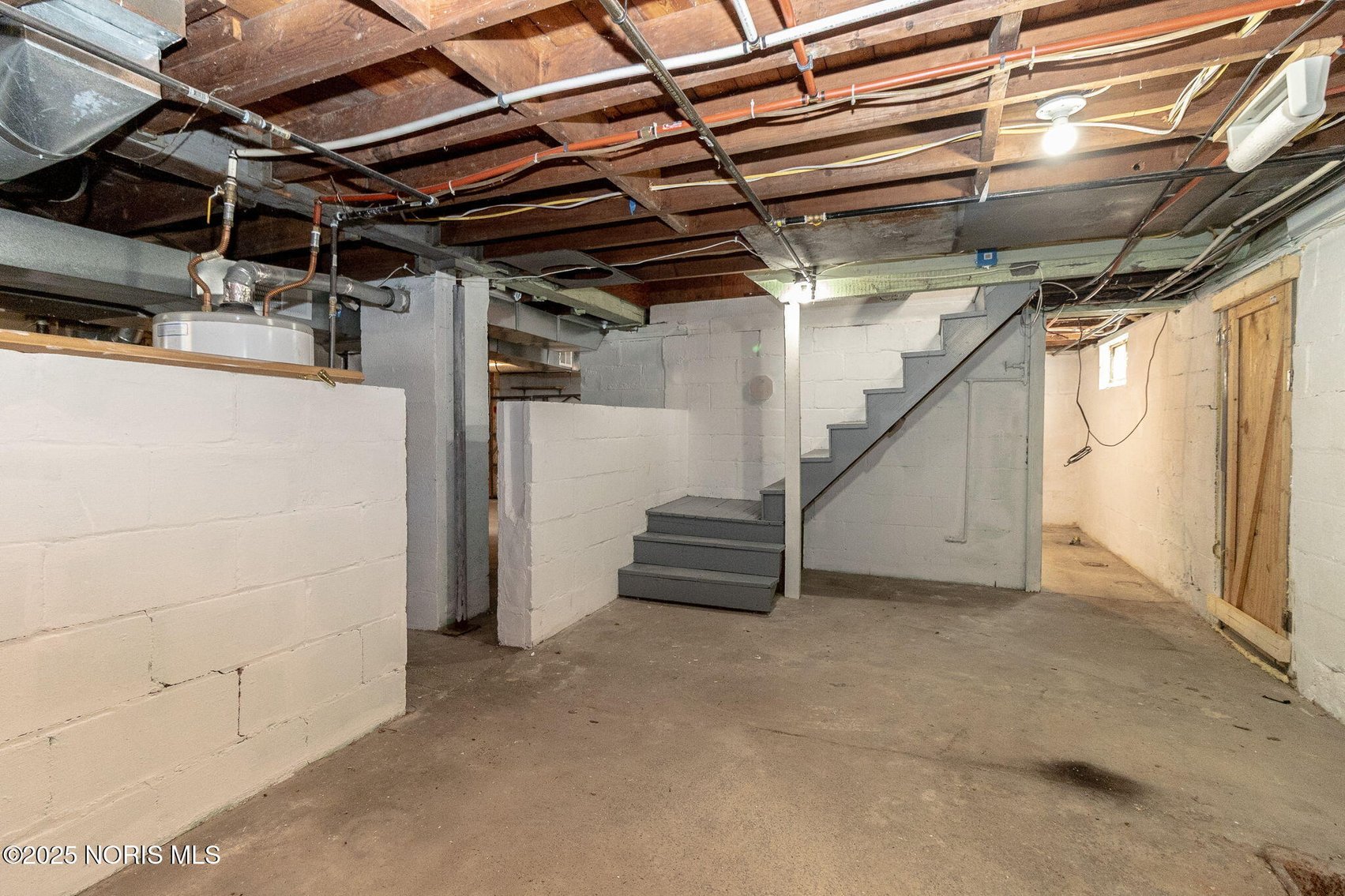 Image for MINIMUM BID AUCTION $139,000! 402 East Indiana