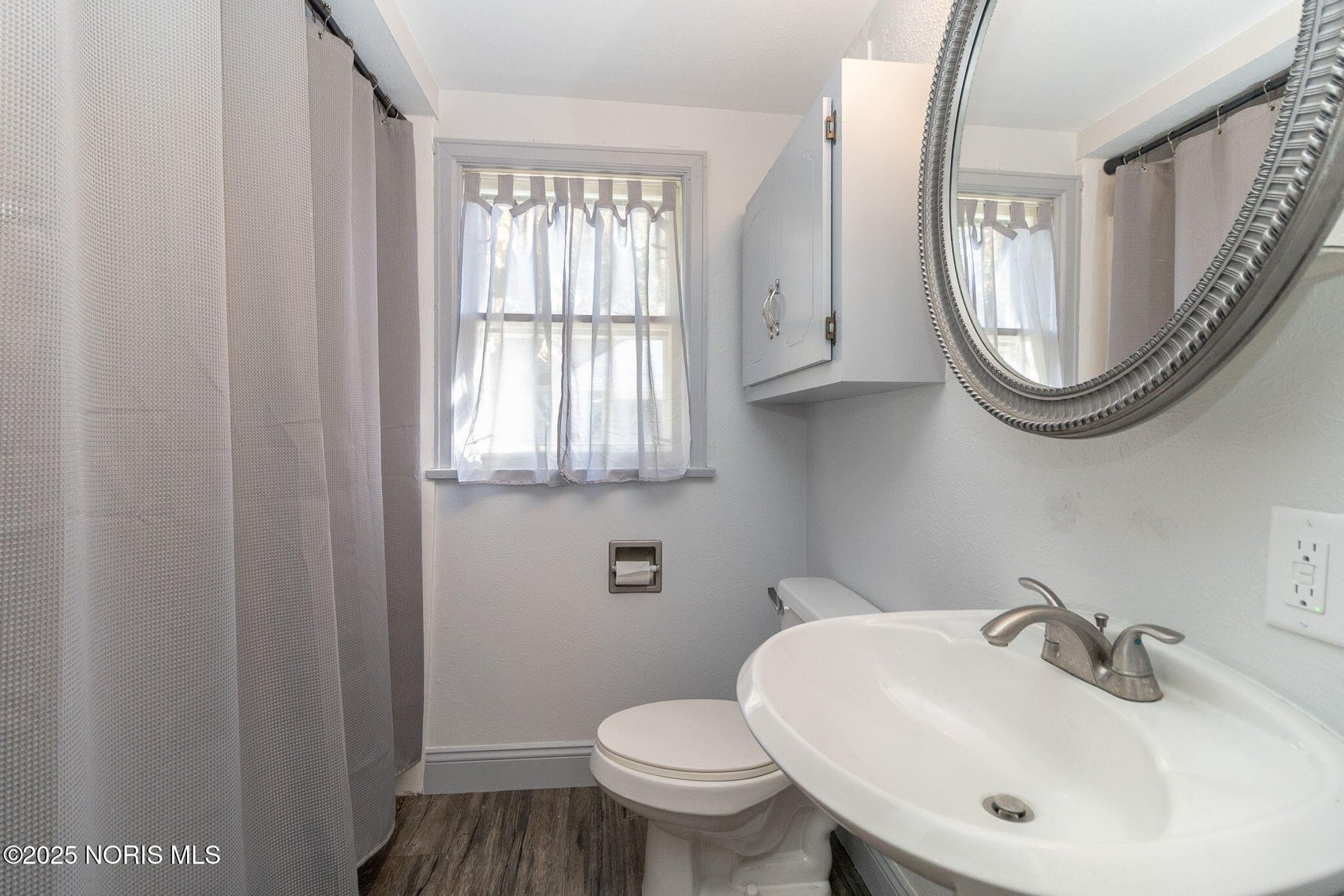 Image for MINIMUM BID AUCTION $139,000! 402 East Indiana