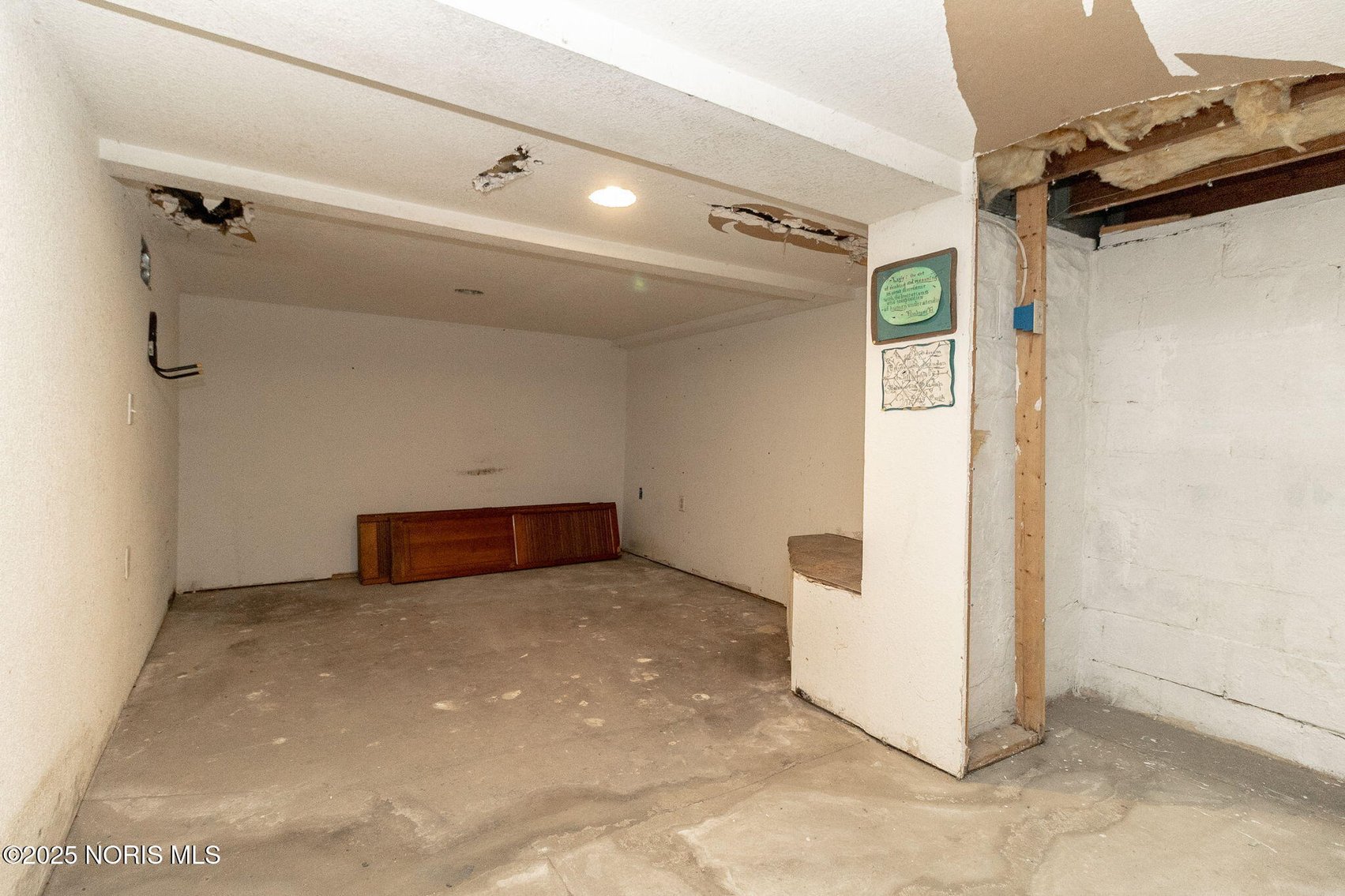 Image for MINIMUM BID AUCTION $139,000! 402 East Indiana